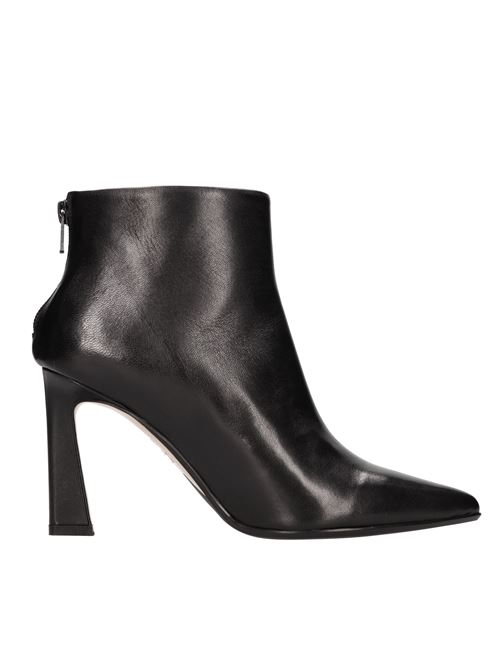 ANNA F. | 9804 NAPPANERO